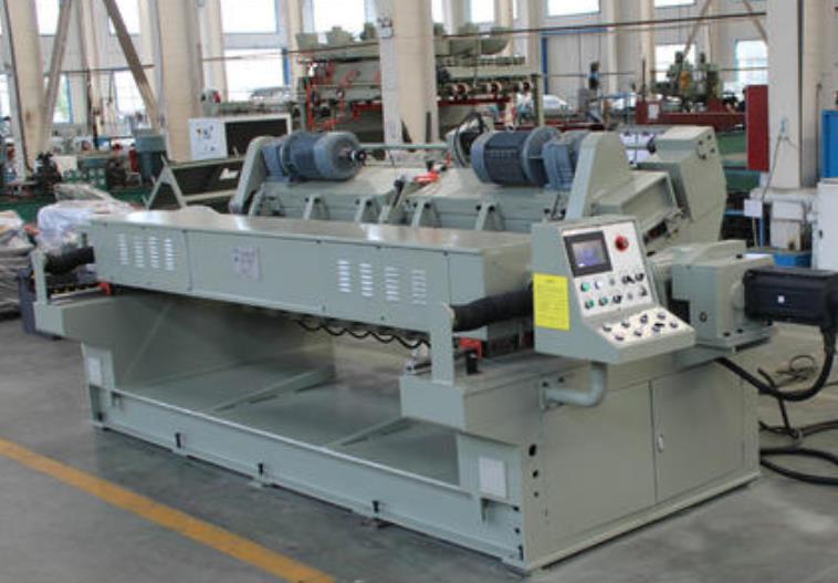Vietnamese customers order several veneer rotary cutting machines