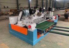 Pine veneer rotary peeling machine