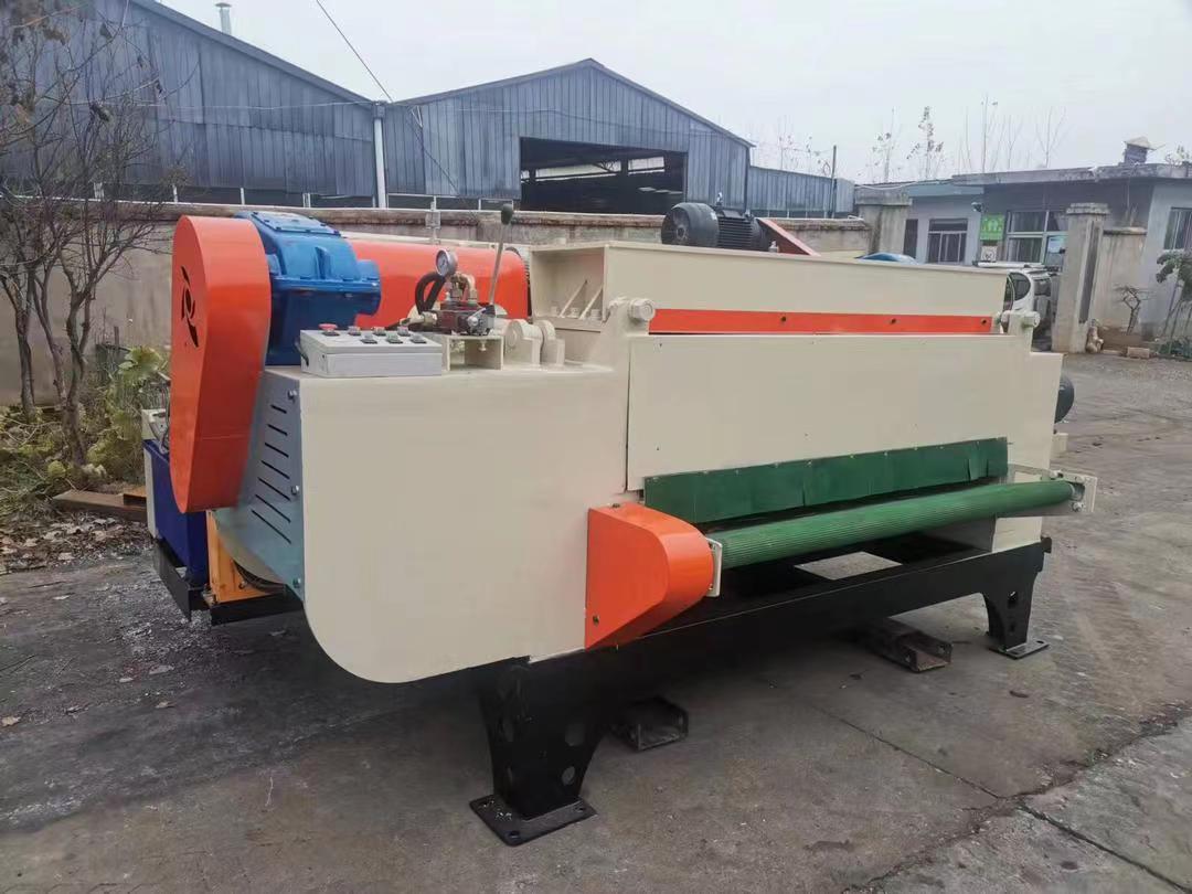 What are the advantages of a multi-purpose veneer peeling machine